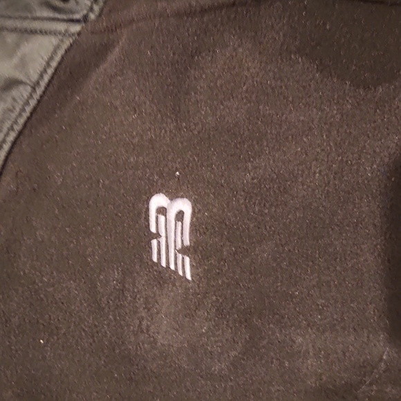 New Balance Zip Up Light Jacket - Picture 2 of 5